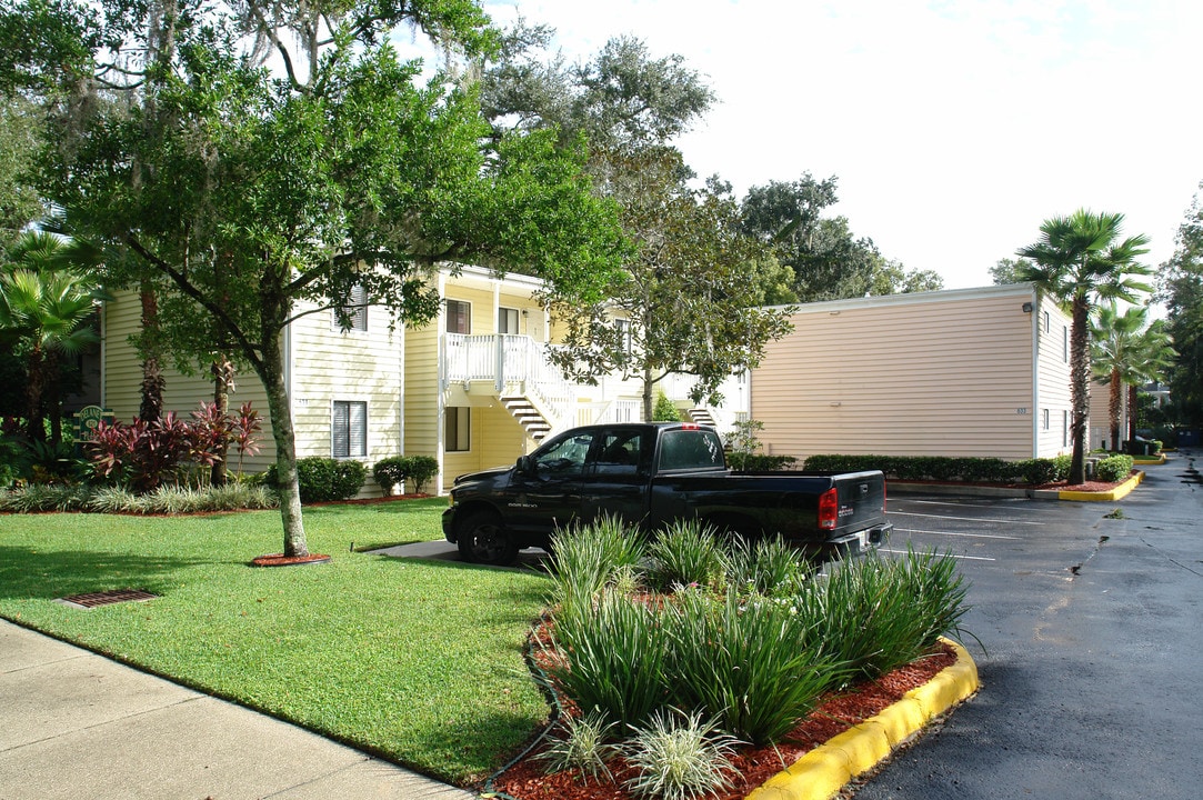 Hideaway Delaney Apartments in Orlando, FL - Building Photo