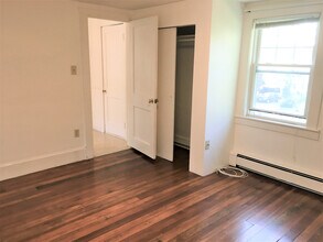 29 Frairy St in Medfield, MA - Building Photo - Building Photo