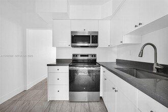 14600 NE 14th Ave in Miami, FL - Building Photo - Building Photo