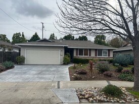 1138 London Ave in Sunnyvale, CA - Building Photo