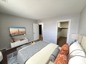 Fountain West Apartments in Trenton, MI - Building Photo - Building Photo