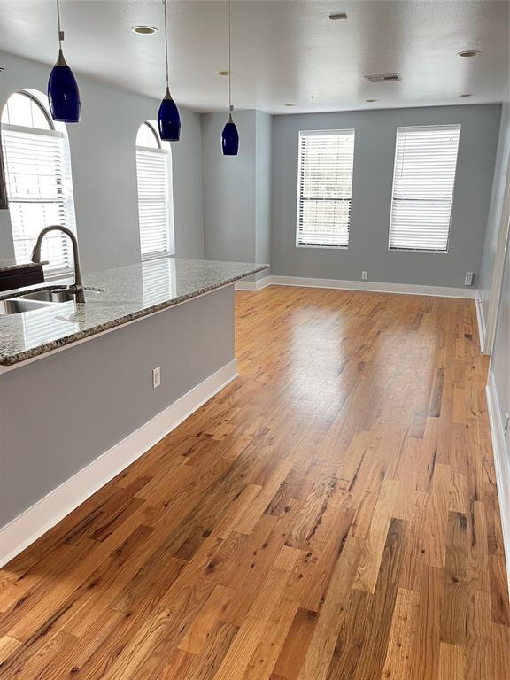 property at 315 W Clay St