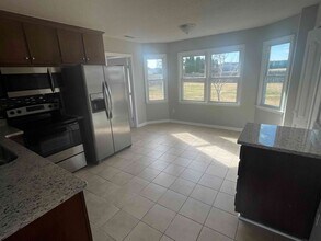 326 Willow Oak Dr in Harvest, AL - Foto de edificio - Building Photo