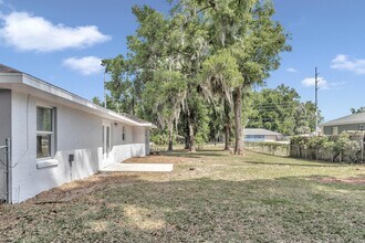 2405 SE 46th Ct in Ocala, FL - Building Photo - Building Photo