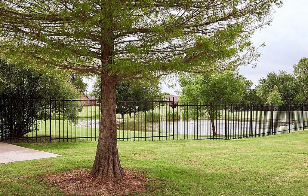 Hickory Manor 62+ Apartments Desoto, TX Apartments For Rent