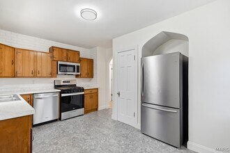 5826 Telegraph Rd in St. Louis, MO - Building Photo - Building Photo