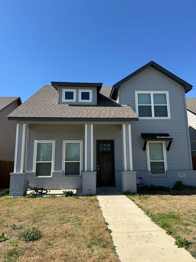 613 The Cottages in Godley, TX - Building Photo - Building Photo