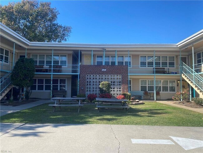property at 9525 Granby St