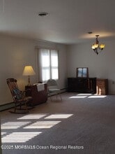 7 Bedivere Ct in Toms River, NJ - Building Photo - Building Photo