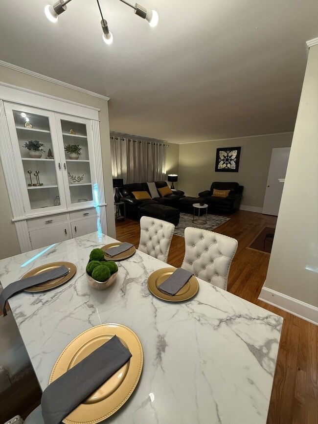 2668 Madden Dr in North Charleston, SC - Foto de edificio - Building Photo