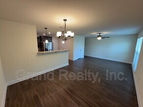 4395 Village Oak Ln in Pace, FL - Building Photo - Building Photo