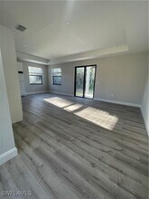 132 Viewpoint Dr in Lehigh Acres, FL - Foto de edificio - Building Photo
