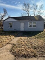 529 SE 36th St in Topeka, KS - Building Photo