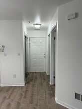 614 Waterford Dr, Unit 614 in Edison, NJ - Building Photo - Building Photo