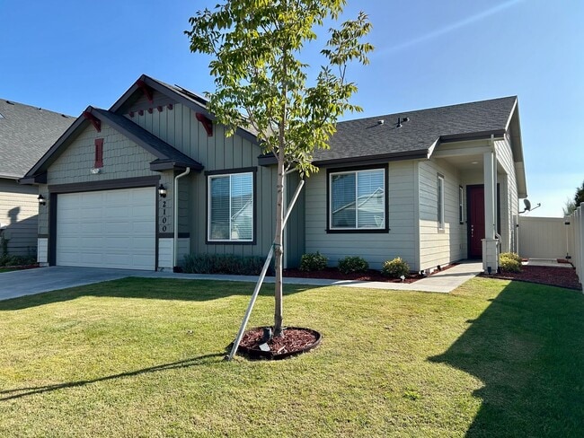 2100 N Thorndale Ave in Kuna, ID - Building Photo - Building Photo