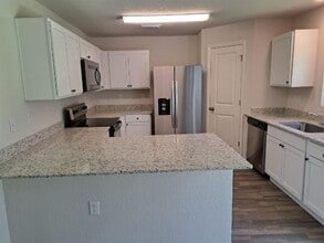 430 Sherbourne St in Port Charlotte, FL - Building Photo - Building Photo