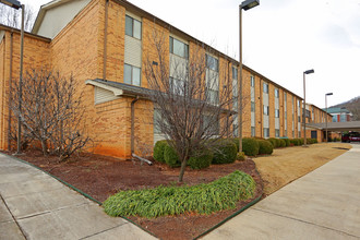 Mayfair Towers in Huntsville, AL - Building Photo - Building Photo