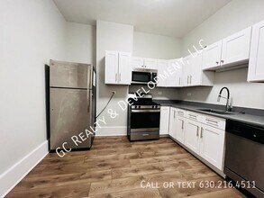 6401 S Eberhart Ave in Chicago, IL - Building Photo - Building Photo