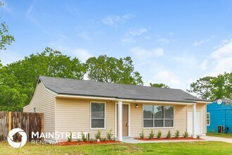 7540 Collins Ct in Jacksonville, FL - Foto de edificio - Building Photo