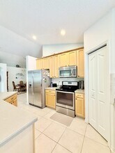 854 Addison Dr NE in St. Petersburg, FL - Building Photo - Building Photo