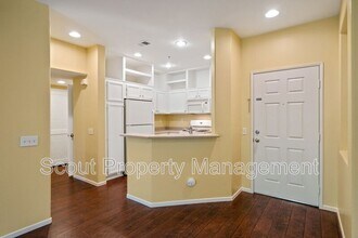 26326 Arboretum Way in Murrieta, CA - Building Photo - Building Photo