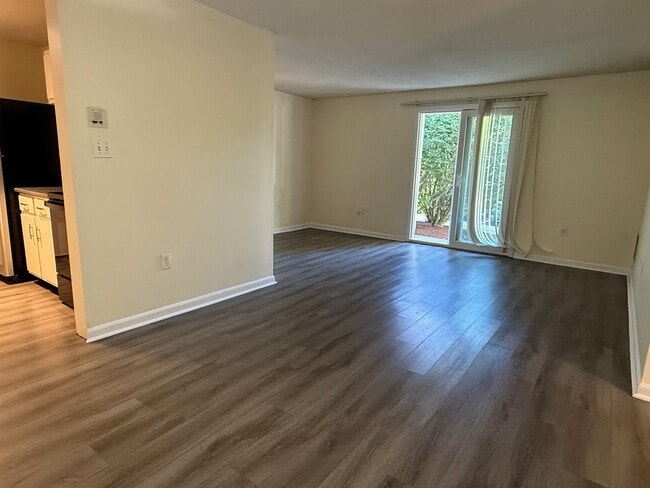 30 Silver Hill Ln, Unit 1 in Natick, MA - Building Photo - Building Photo