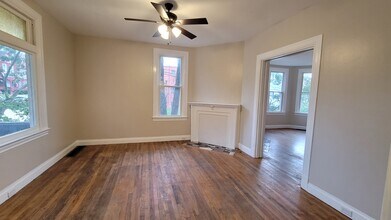 153 Washington Ave, Unit 153 in Pittsburgh, PA - Building Photo - Building Photo