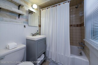 30 Waterwitch Ave in Highlands, NJ - Building Photo - Building Photo