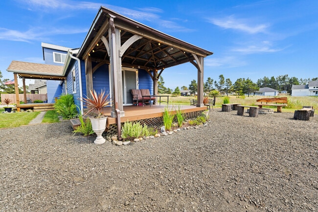 205 9th St NW in Long Beach, WA - Building Photo - Building Photo