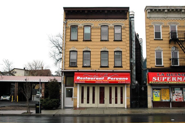 962 Main Ave in Passaic, NJ - Building Photo - Building Photo