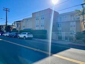 3740 Riviera Dr in San Diego, CA - Building Photo - Building Photo