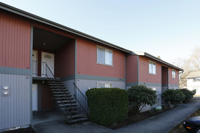 Silver Pine Apartments in Salem, OR - Building Photo - Building Photo