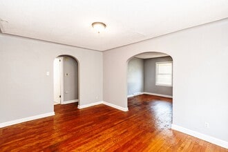 4262 Dardenne Dr in St. Louis, MO - Building Photo - Building Photo