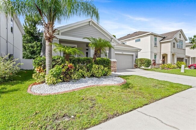 7725 Tangle Rush Dr in Gibsonton, FL - Foto de edificio - Building Photo
