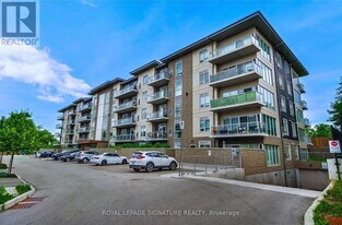 16 Markle Cres in Hamilton, ON - Building Photo