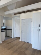 12 Thomas Pl in New Rochelle, NY - Building Photo - Building Photo