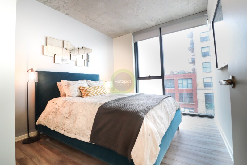 1330 S Wabash Ave in Chicago, IL - Building Photo