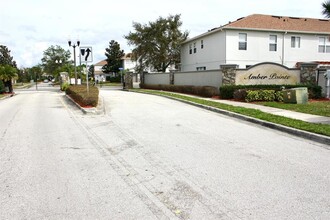 1017 Chalcedony St in Kissimmee, FL - Building Photo - Building Photo