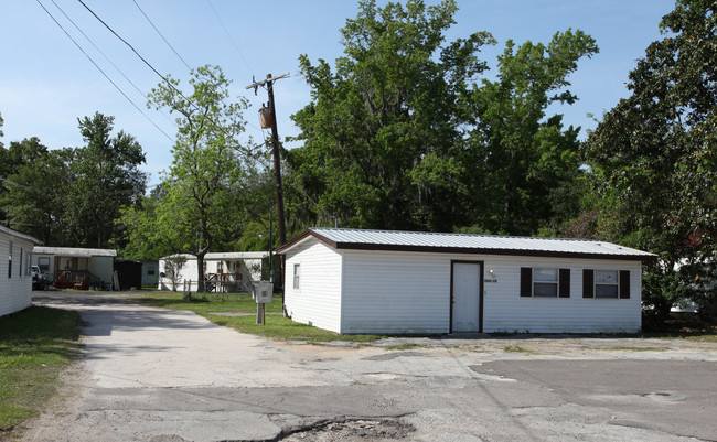 5906 Timuquana Rd in Jacksonville, FL - Building Photo - Building Photo