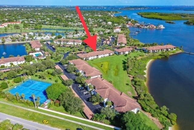 6102 SE Landing Way, Unit 13
