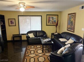 3167 El Cedro Cir in Las Vegas, NV - Building Photo - Building Photo