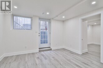 226 Pleasant Ave in Toronto, ON - Building Photo - Building Photo