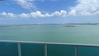 700 NE 25th St, Unit 1703 in Miami, FL - Building Photo