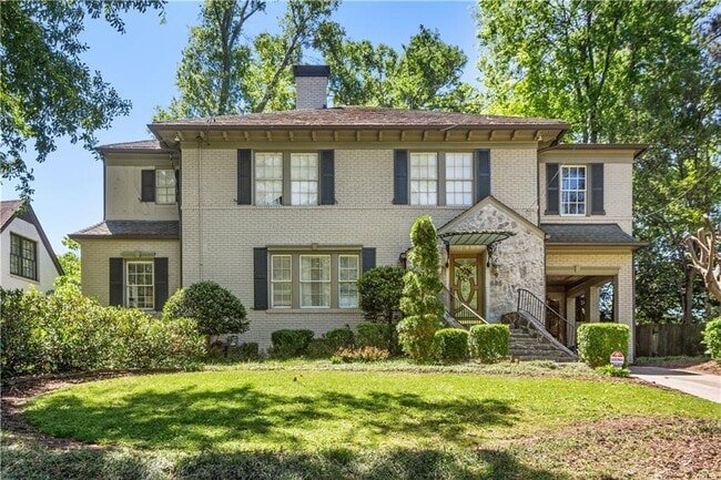 property at 685 E Morningside Dr NE