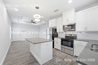 2908 S Links Dr, Unit 3 in Edinburg, TX - Building Photo - Building Photo