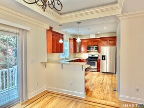 27 Ferris Ave in Norwalk, CT - Building Photo - Building Photo