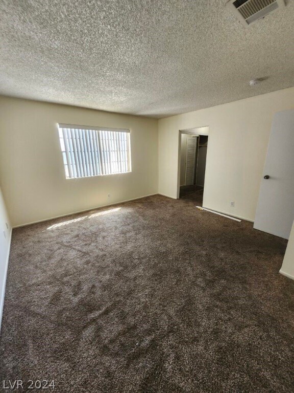 4660 Koval Ln, Unit C in Las Vegas, NV - Foto de edificio - Building Photo