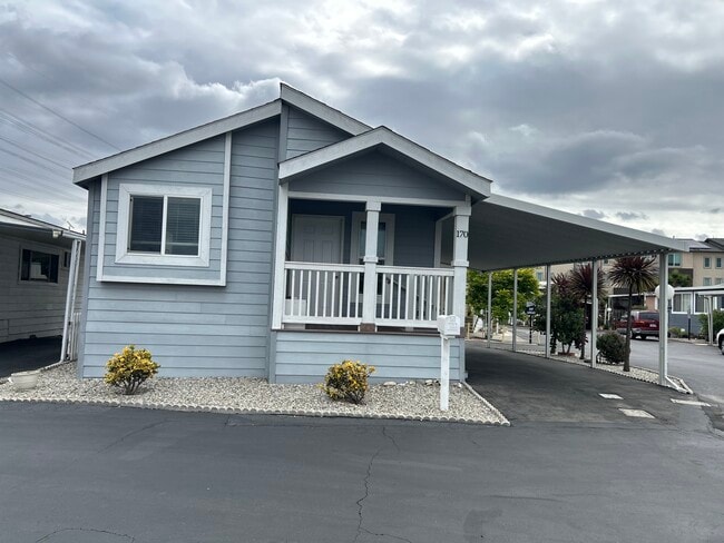 Garden West Estates (55+ Senior)