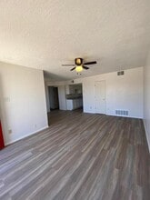 17 Homestead Dr in Moriarty, NM - Building Photo - Building Photo