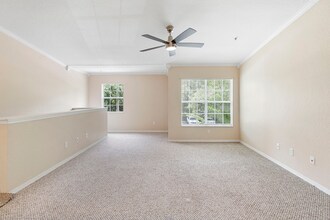 910 Regatta Bay Dr in Orange City, FL - Building Photo - Building Photo